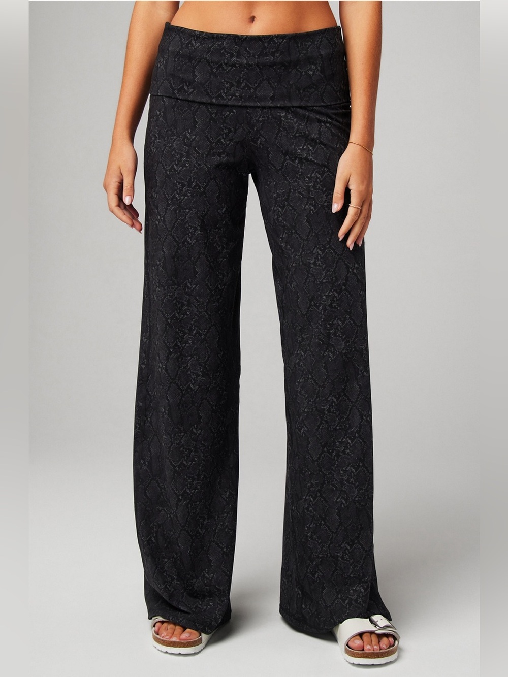 Fabletics PureLuxe Tonal Snakeskin Wide Leg Foldover Pants Black Gray Size Small